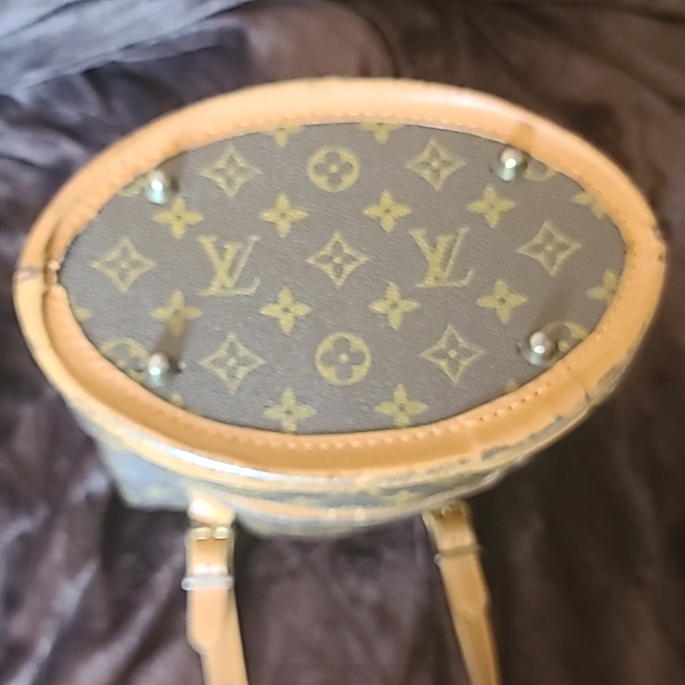 Vintage Louis Vuitton Marais Bucket Purse - Picture 2 of 4